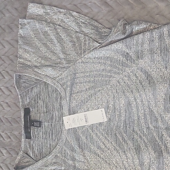 WHBM Ailver Palm Tee - Picture 4 of 6